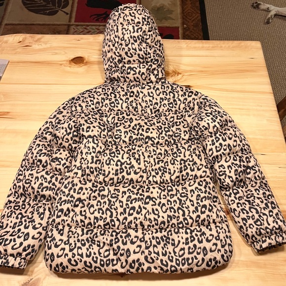 Fashion Nova Leopard Puffer Jacket Size Small - Picture 8 of 8
